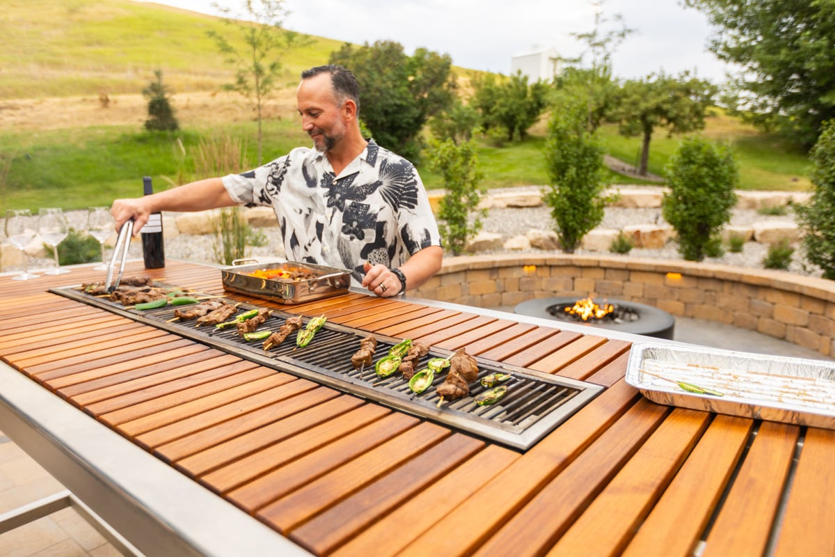 grill firepit table outdoor kitchen food client cooking 2