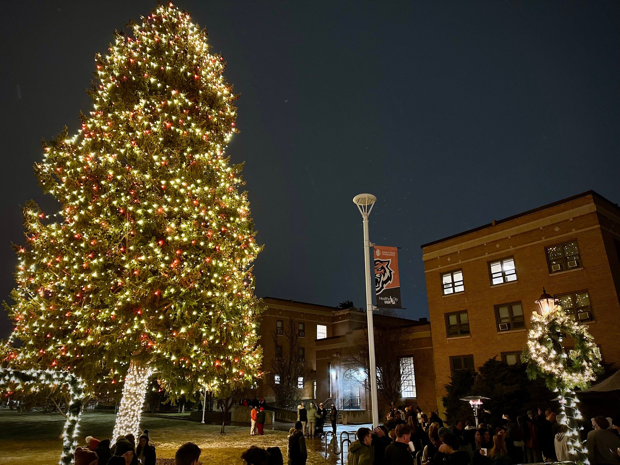 593237570_1237642245077976_1538145221827629163_n