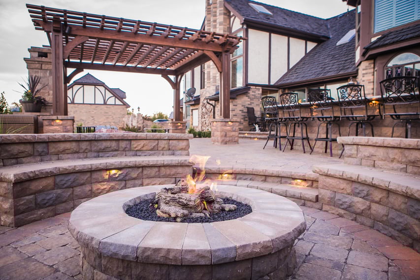 gas burning firepit in a nice idaho falls landscape