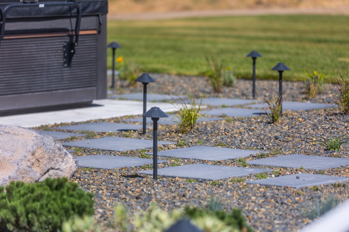 stepper walkway plantings gravel bed landscape lighting 3