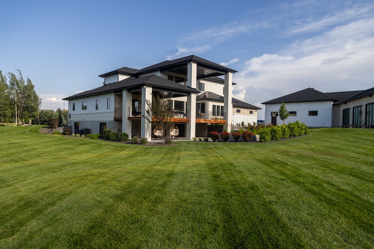 turf grass green lawn lines home house plants trees shrubs nice