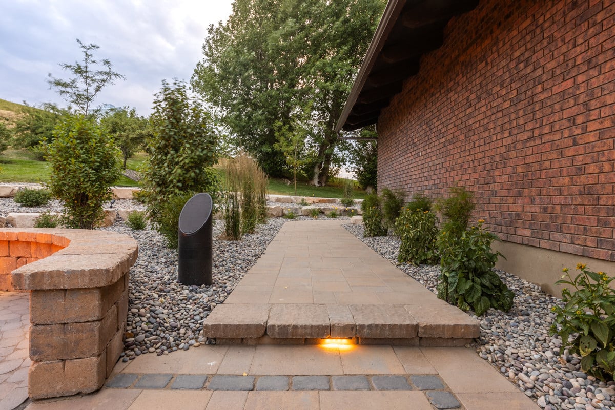 pathway lighting plants speaker gravel pavers home brick-3