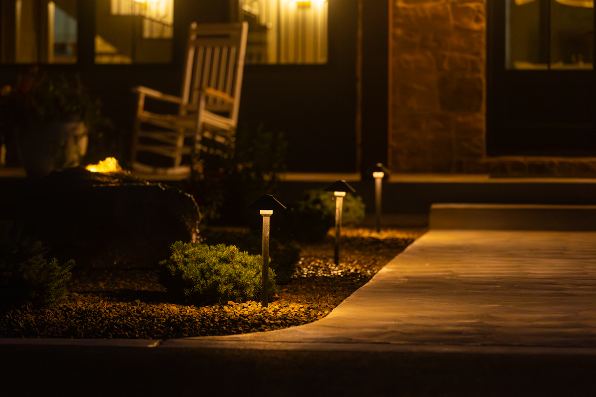 sunset walkway planting bed front porch landscape lighting